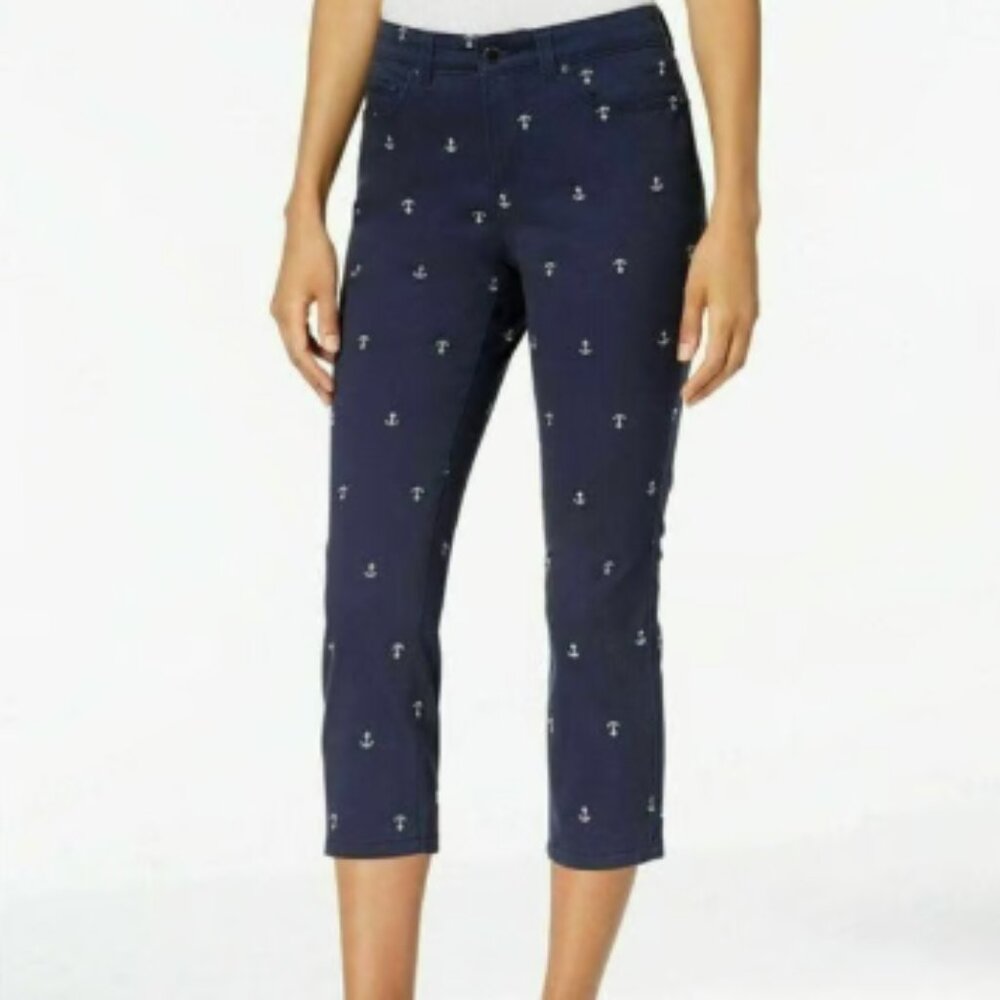 NWOT CHARTER CLUB Women's Bristol Capri Pants Anchor Embroidery Size 2P - Picture 9 of 9